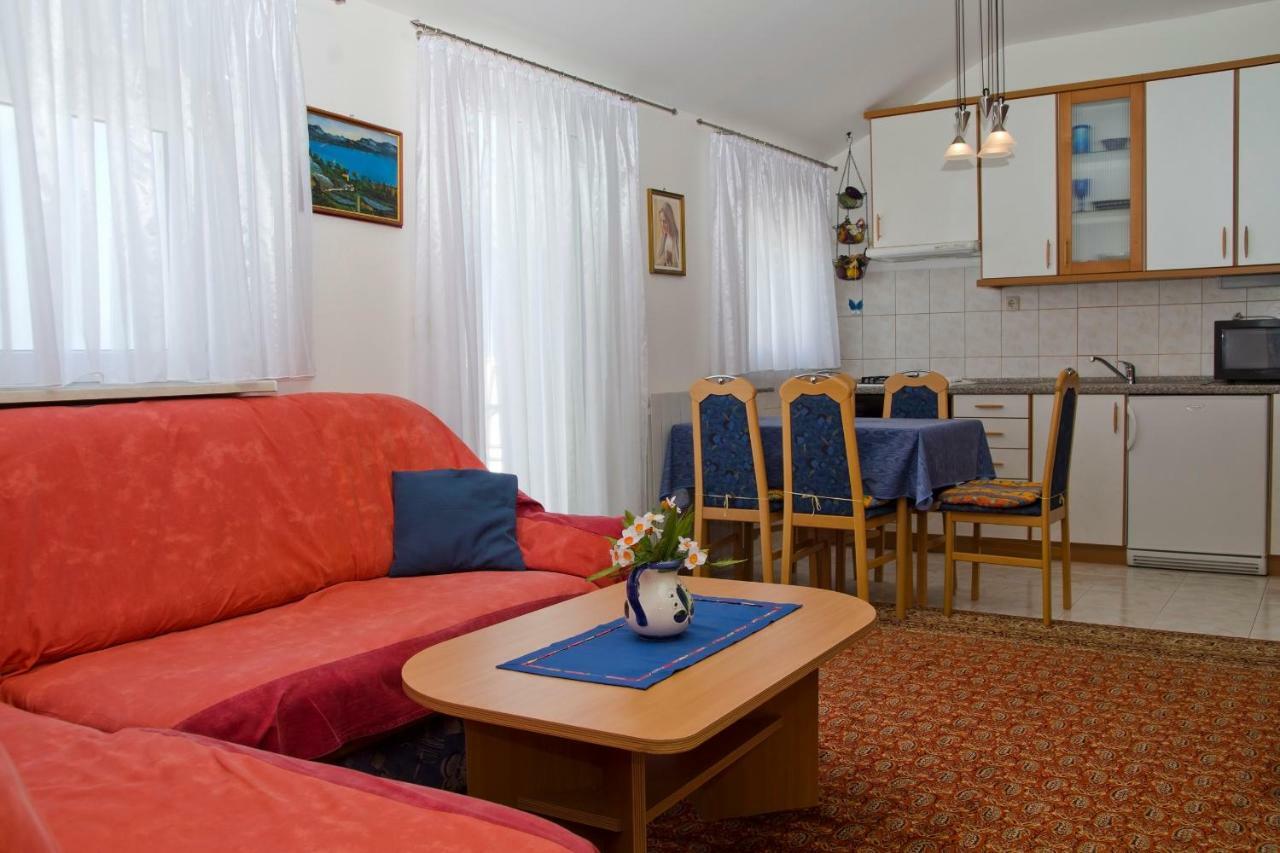 Sunshine Apartments Подстрана Екстериор снимка
