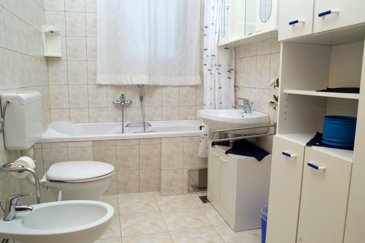Sunshine Apartments Подстрана Екстериор снимка