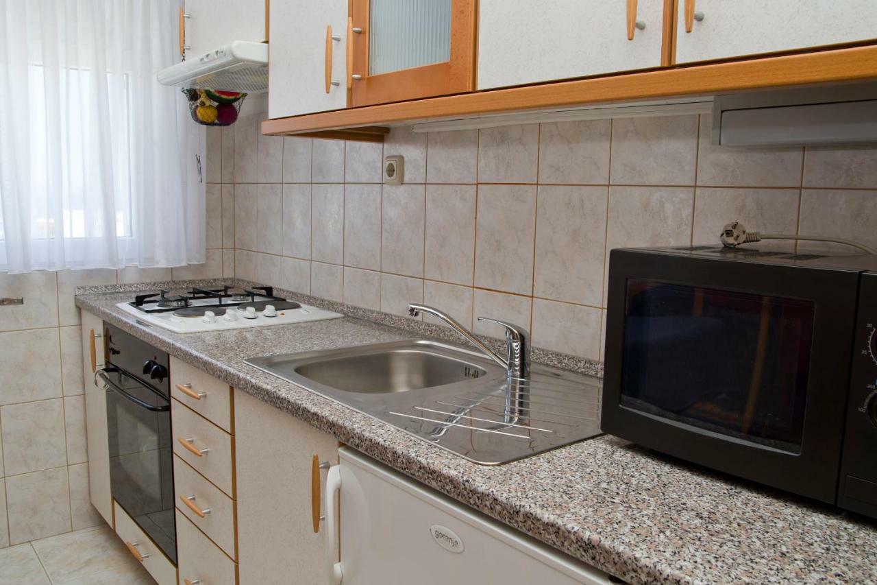 Sunshine Apartments Подстрана Екстериор снимка